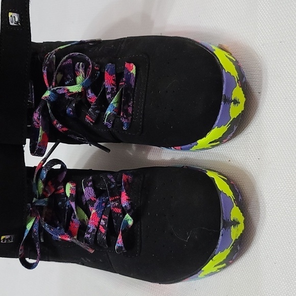 Fila Vulc 13 Paintball YOUTH Sneakers Shoes Black W/Florescent Splashes Sz 5 EUC - Picture 4 of 10